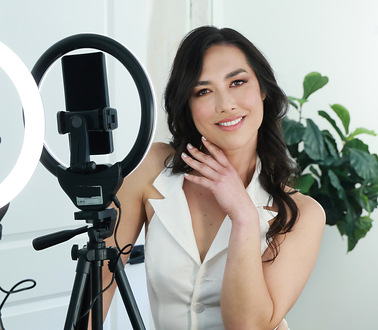 Stepmom Likes When I Watch - S2:E9