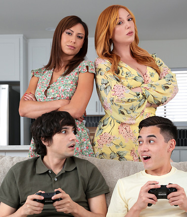 We Swap Our Busty Vampire Stepmoms - S2:E6