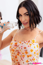 Preview photo for My Friends Sexy Stepmom - S1:E2