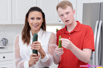 Preview photo for Turning Up The Heat - S1:E3
